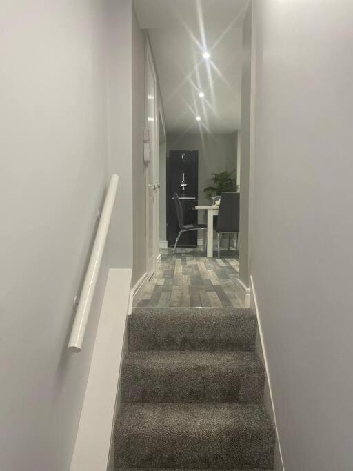 Rivendell Modern 2 Bedroom Apartment In St Peters Village Sleeps 6 Broadstairs Exterior foto